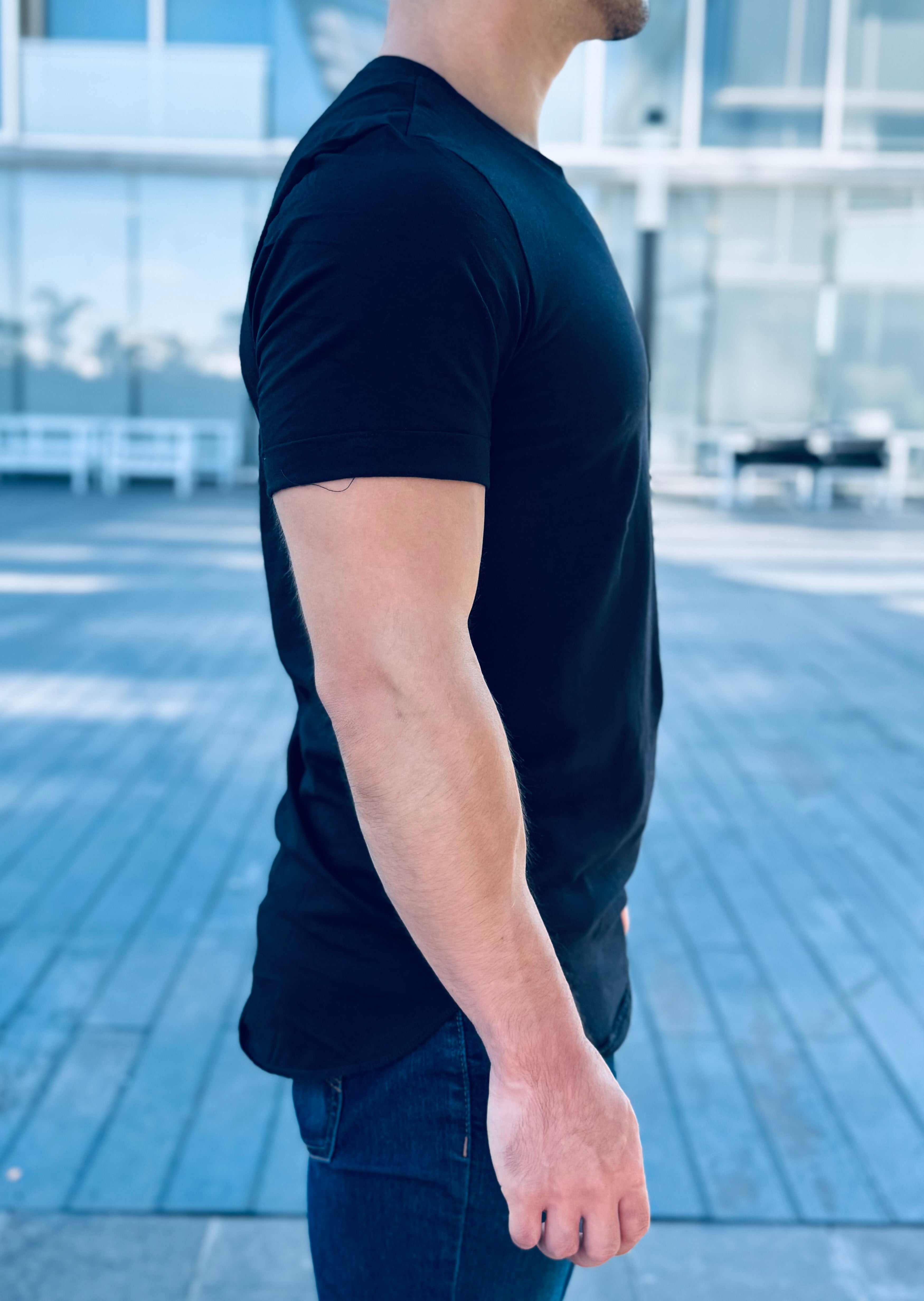 PLAYERA LONG FIT BLACK