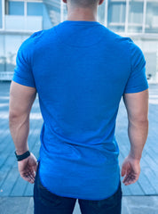 PLAYERA LONG FIT KING BLUE